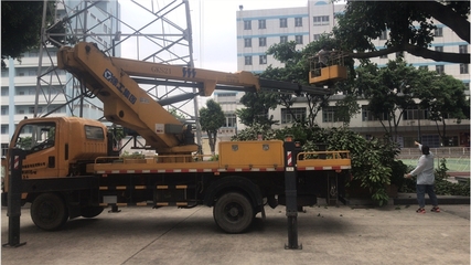 廣州東山區(qū)路燈安裝升降車高架車吊籃車出租